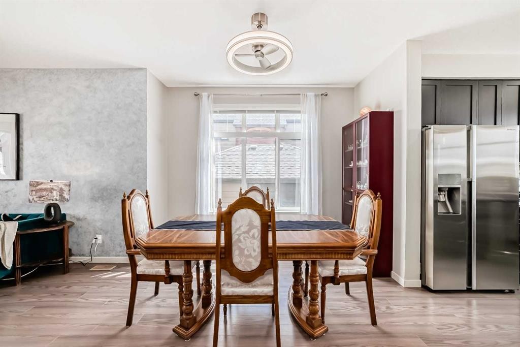 113 Copperpond Row Se, Calgary, AB - Indoor Photo Showing Dining Room