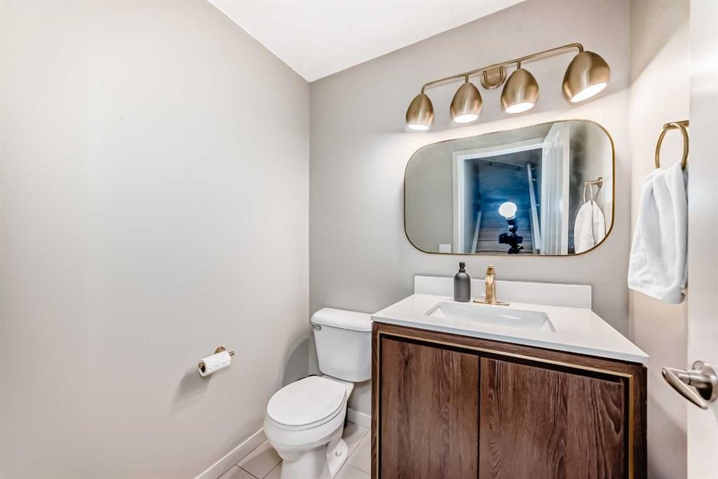 113 Copperpond Row Se, Calgary, AB - Indoor