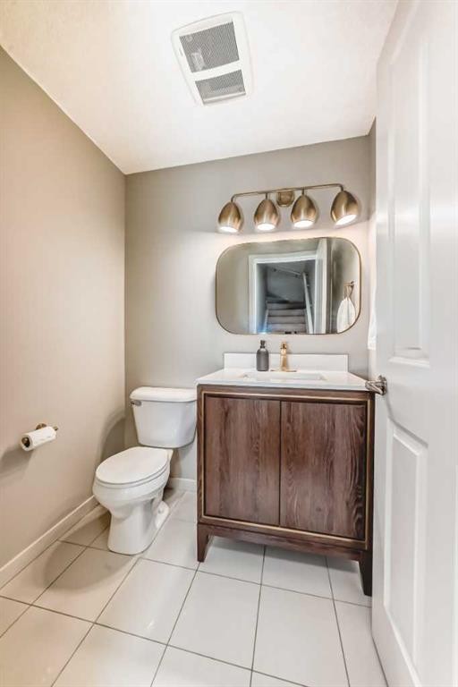 113 Copperpond Row Se, Calgary, AB - Indoor Photo Showing Bathroom