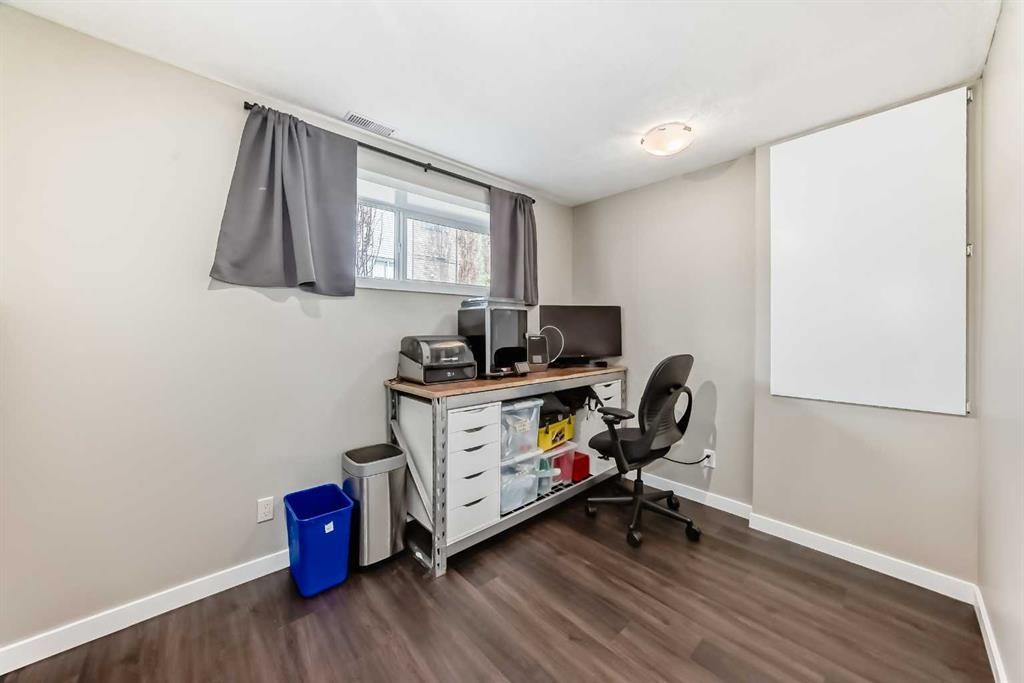 113 Copperpond Row Se, Calgary, AB - Indoor