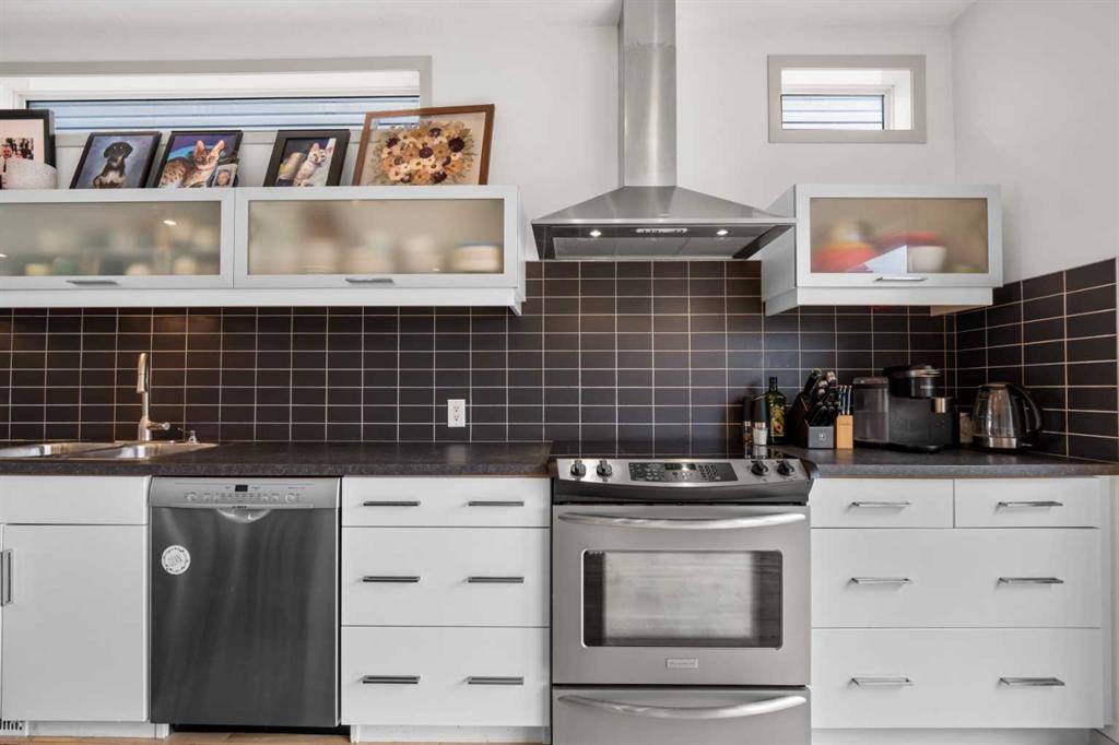278 Copperstone Circle Se, Calgary, AB - Indoor Photo Showing Kitchen