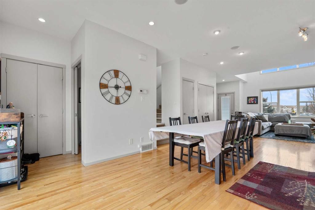 278 Copperstone Circle Se, Calgary, AB - Indoor Photo Showing Other Room