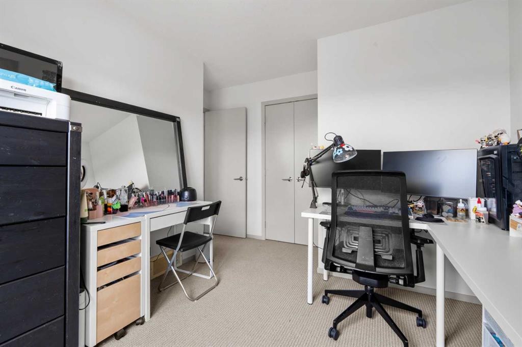 278 Copperstone Circle Se, Calgary, AB - Indoor Photo Showing Office