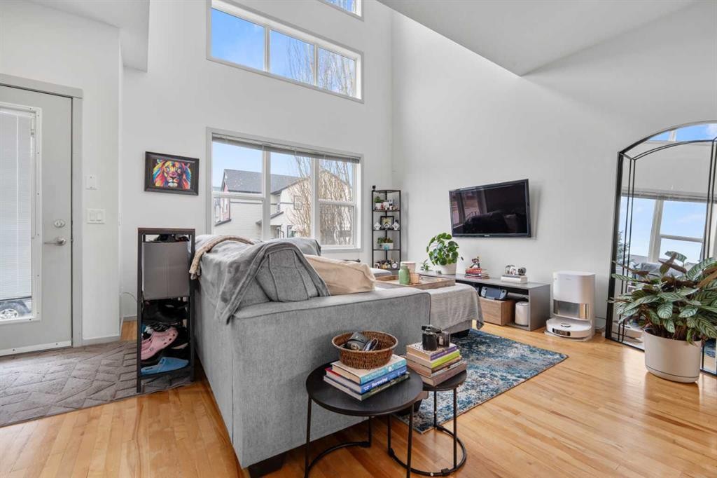 278 Copperstone Circle Se, Calgary, AB - Indoor Photo Showing Living Room