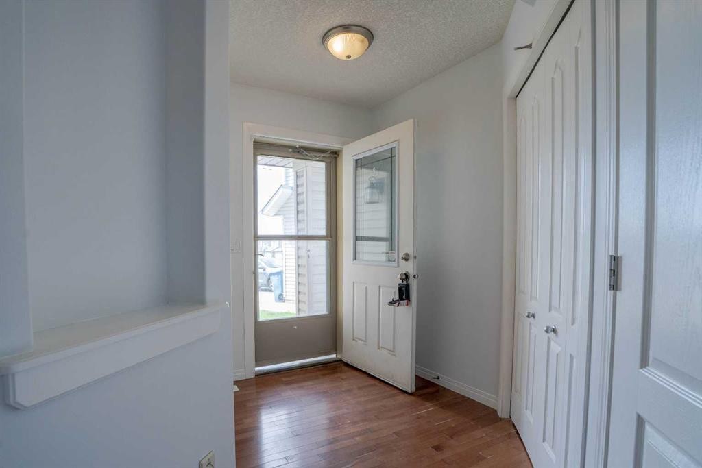 160 Covemeadow Road Ne, Calgary, AB - Indoor Photo Showing Other Room