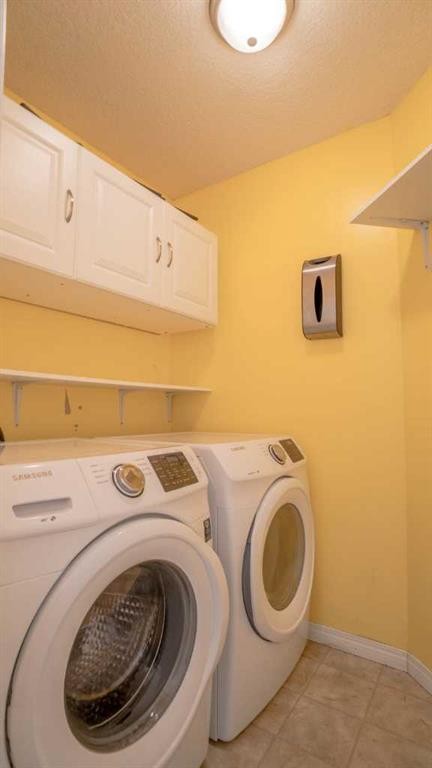 160 Covemeadow Road Ne, Calgary, AB - Indoor Photo Showing Laundry Room