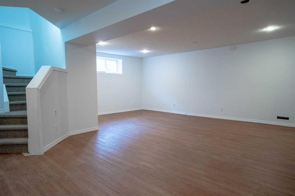160 Covemeadow Road Ne, Calgary, AB - Indoor Photo Showing Other Room