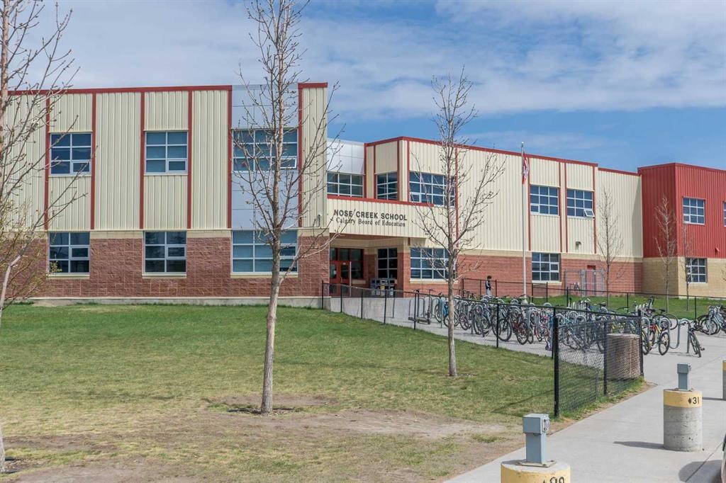 160 Covemeadow Road Ne, Calgary, AB - Outdoor