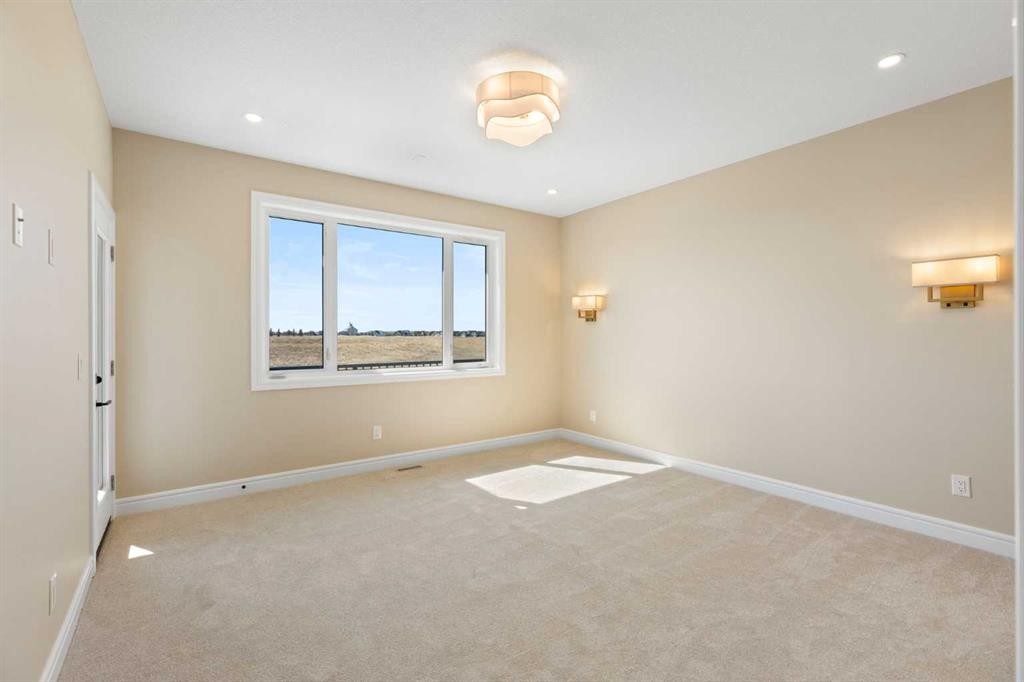 259 Muirfield Crescent, Lyalta, AB - Indoor Photo Showing Other Room