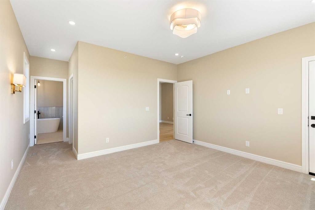 259 Muirfield Crescent, Lyalta, AB - Indoor Photo Showing Other Room