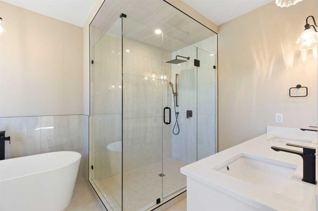 259 Muirfield Crescent, Lyalta, AB - Indoor Photo Showing Bathroom