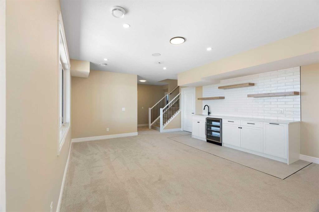 259 Muirfield Crescent, Lyalta, AB - Indoor Photo Showing Other Room