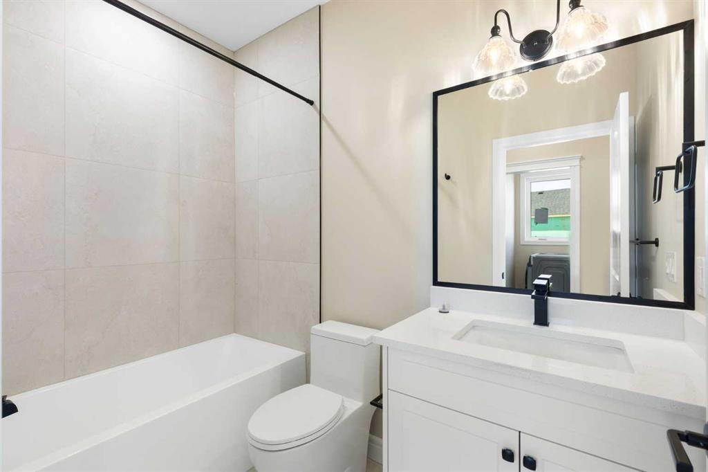 259 Muirfield Crescent, Lyalta, AB - Indoor Photo Showing Bathroom