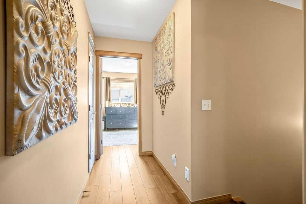 49 Spring Meadows Bay, Okotoks, AB - Indoor Photo Showing Other Room