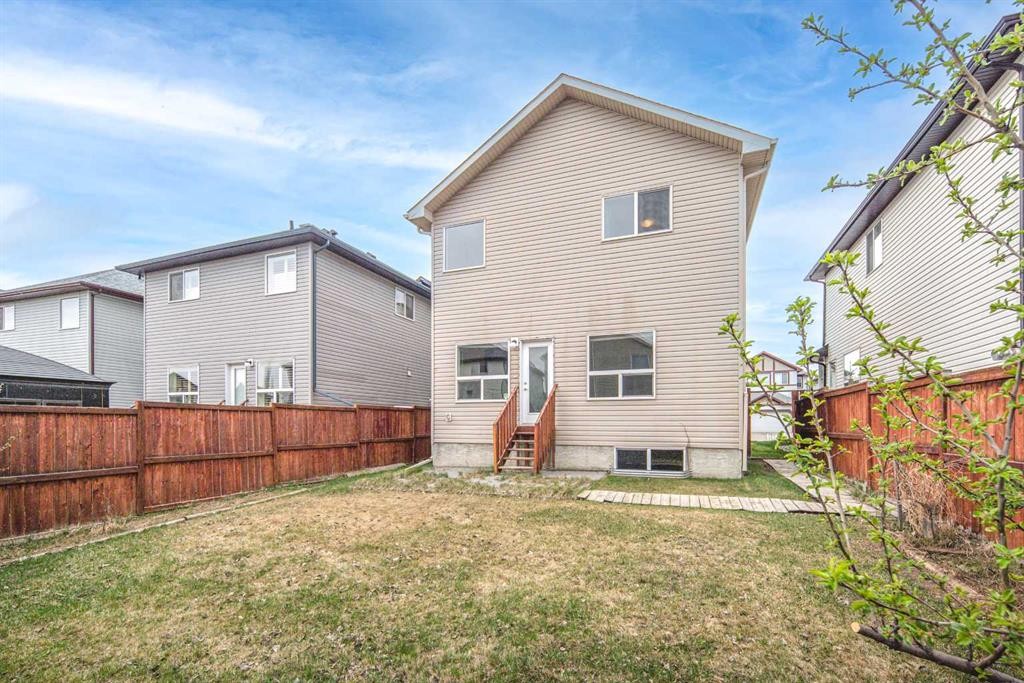 50 Everwoods Park Sw, Calgary, AB - Outdoor With Exterior