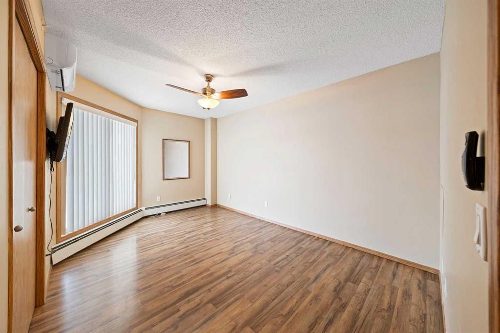 310-11 Somervale View Sw, Calgary, AB - Indoor Photo Showing Other Room