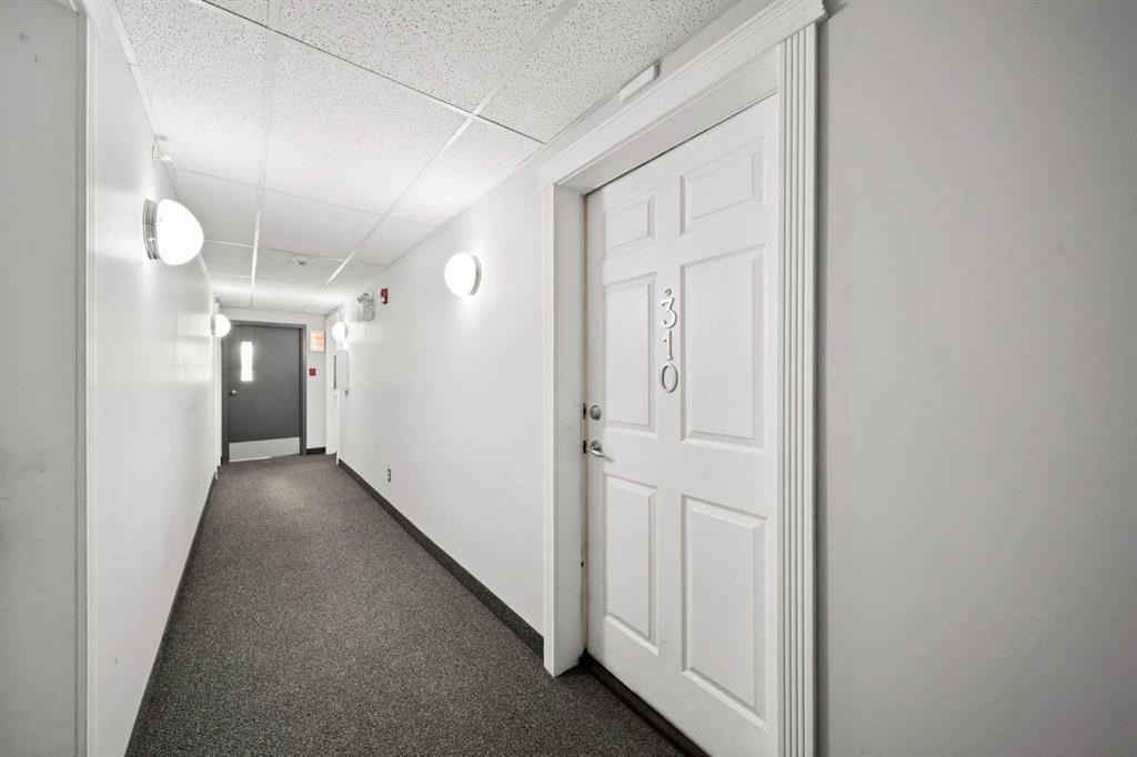 310-11 Somervale View Sw, Calgary, AB - Indoor Photo Showing Other Room