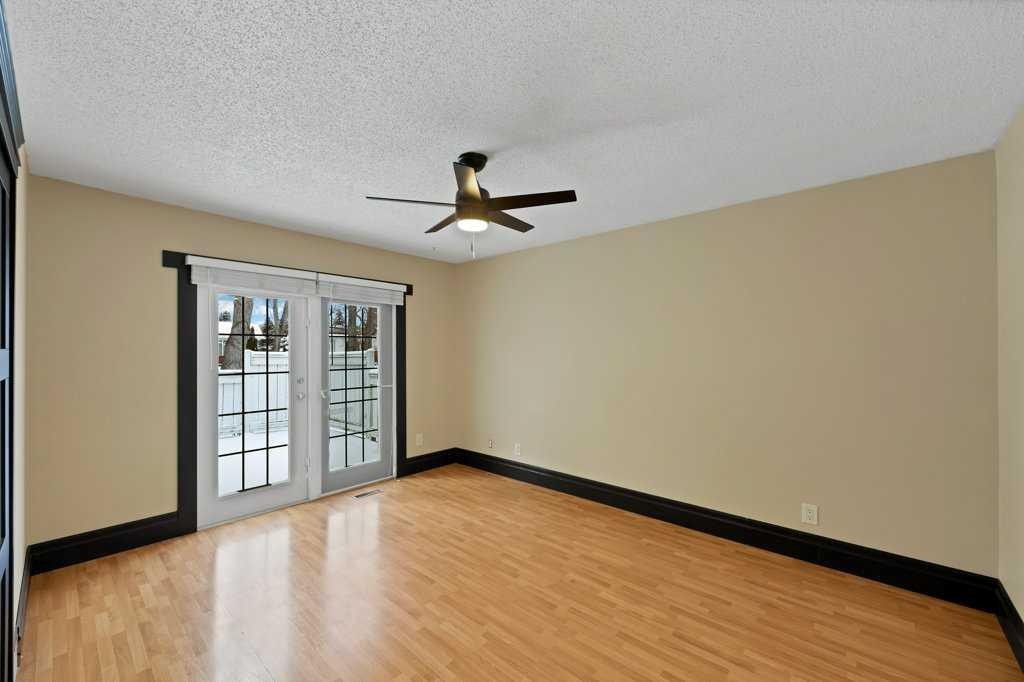480 Midridge Drive Se, Calgary, AB - Indoor Photo Showing Other Room