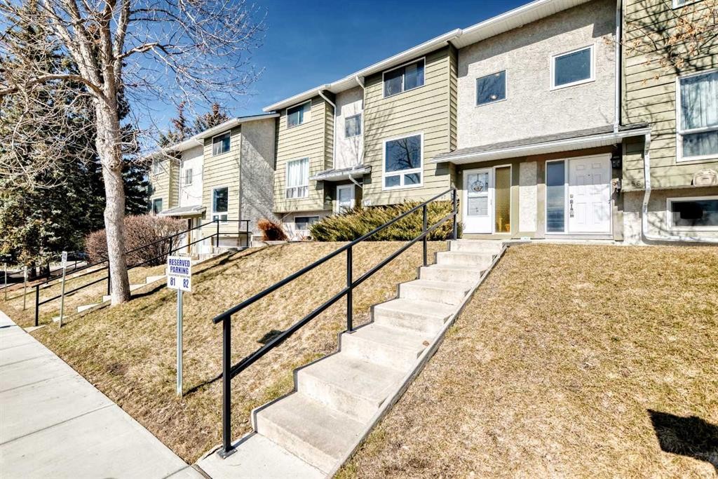 97-6915 Ranchview Drive Nw, Calgary, AB - Outdoor With Facade