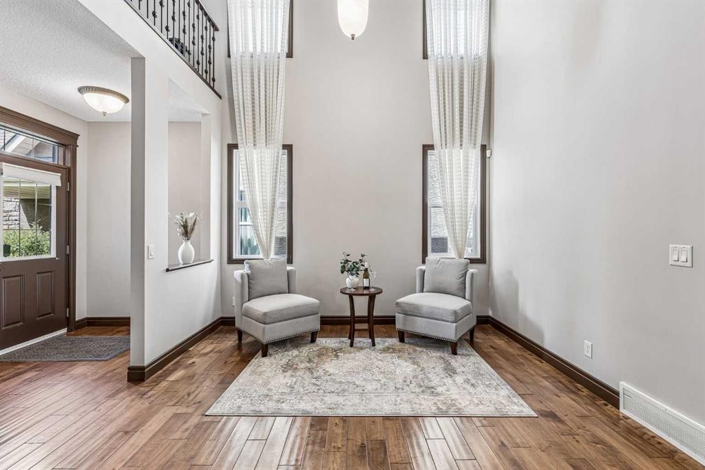 12 Mahogany Heath Se, Calgary, AB - Indoor Photo Showing Other Room