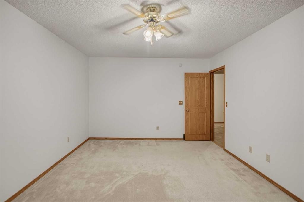 240 Varsity Estates Terrace Nw, Calgary, AB - Indoor Photo Showing Other Room