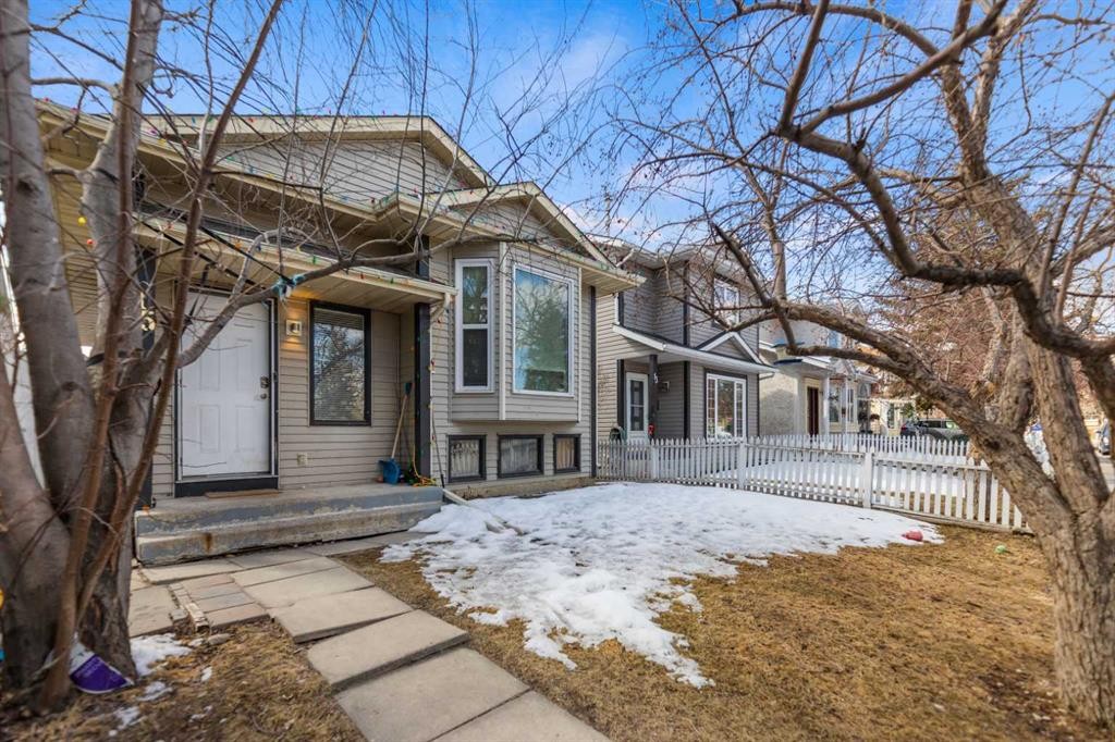 15 Erin Green Way Se, Calgary, AB - Outdoor With Facade