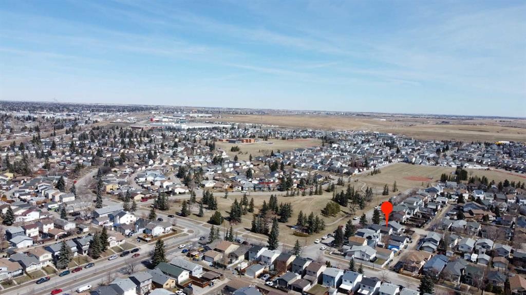 15 Erin Green Way Se, Calgary, AB - Outdoor With View