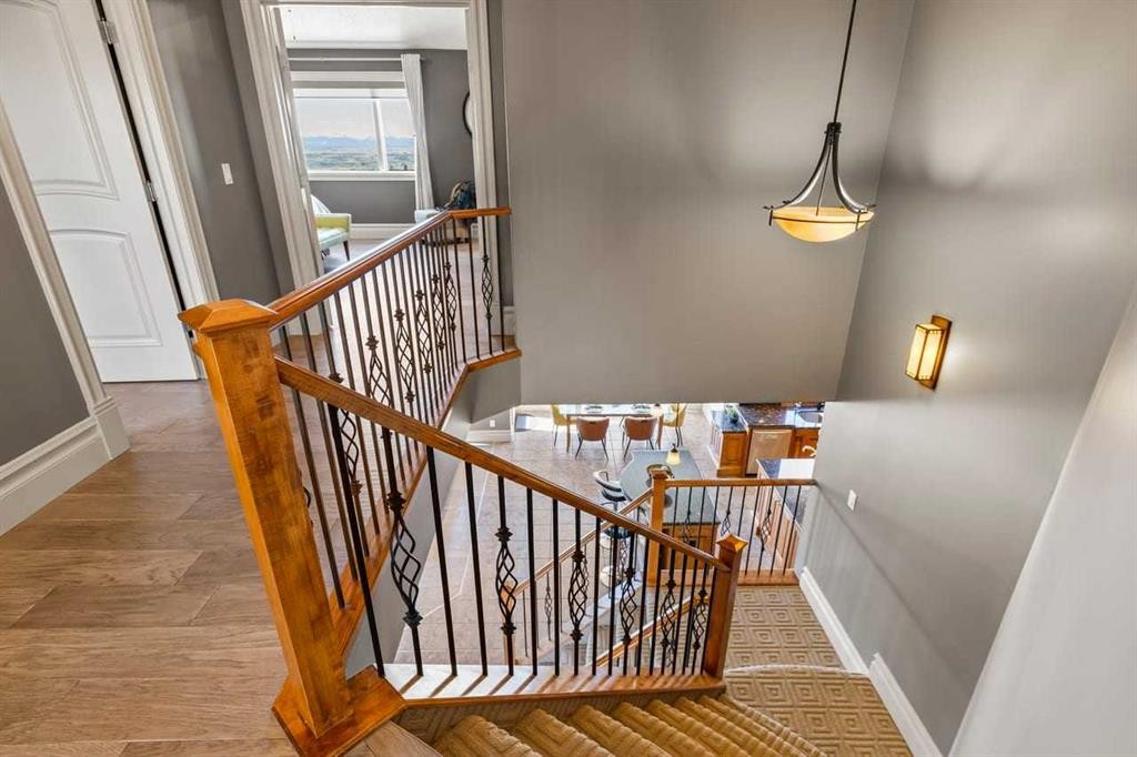 7 Royal Ridge Terrace Nw, Calgary, AB - Indoor Photo Showing Other Room