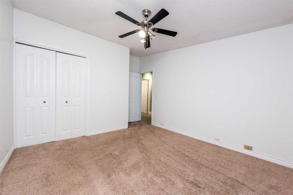 4628 Verona Drive Nw, Calgary, AB - Indoor Photo Showing Other Room