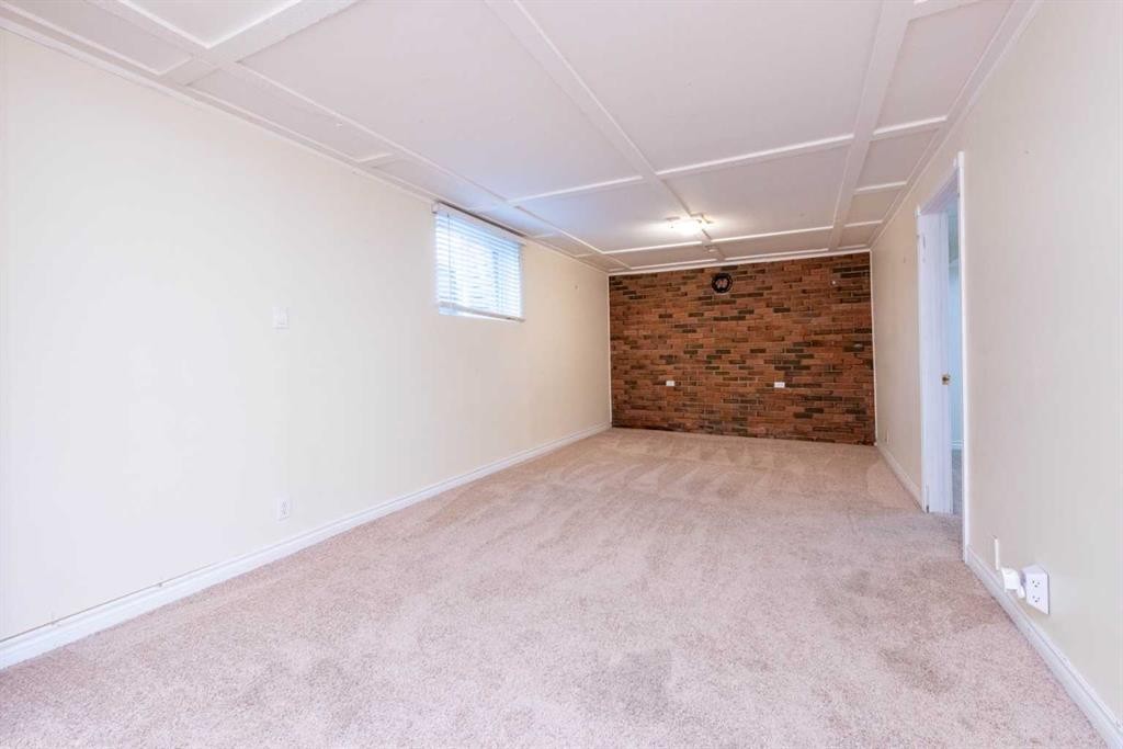 4628 Verona Drive Nw, Calgary, AB - Indoor