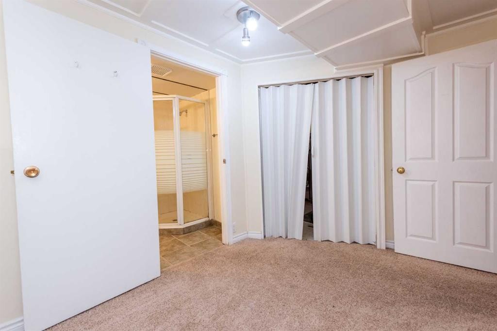 4628 Verona Drive Nw, Calgary, AB - Indoor