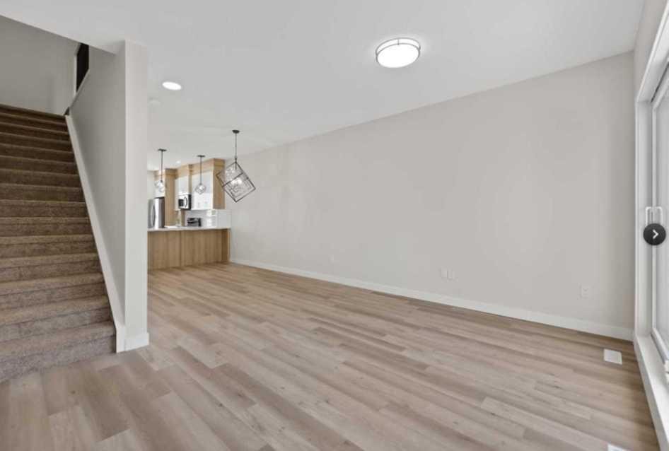 314-52 Red Sky Villas Ne, Calgary, AB - Indoor Photo Showing Other Room