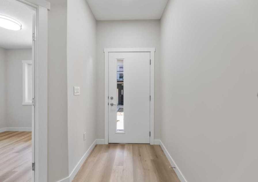 314-52 Red Sky Villas Ne, Calgary, AB - Indoor Photo Showing Other Room