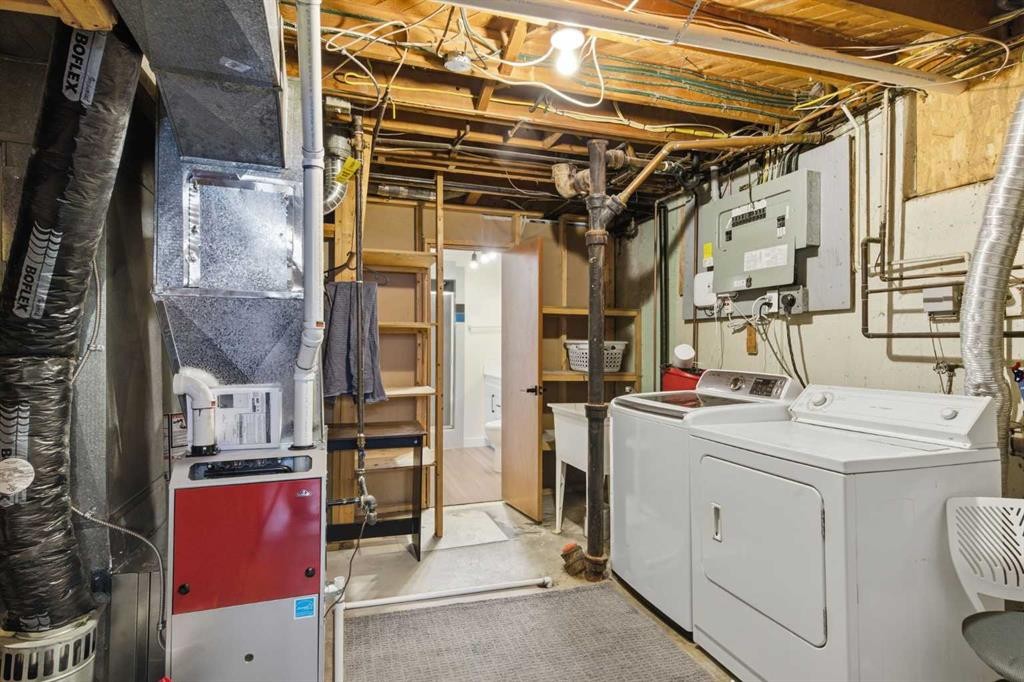 173 Gordon Drive Sw, Calgary, AB - Indoor Photo Showing Laundry Room