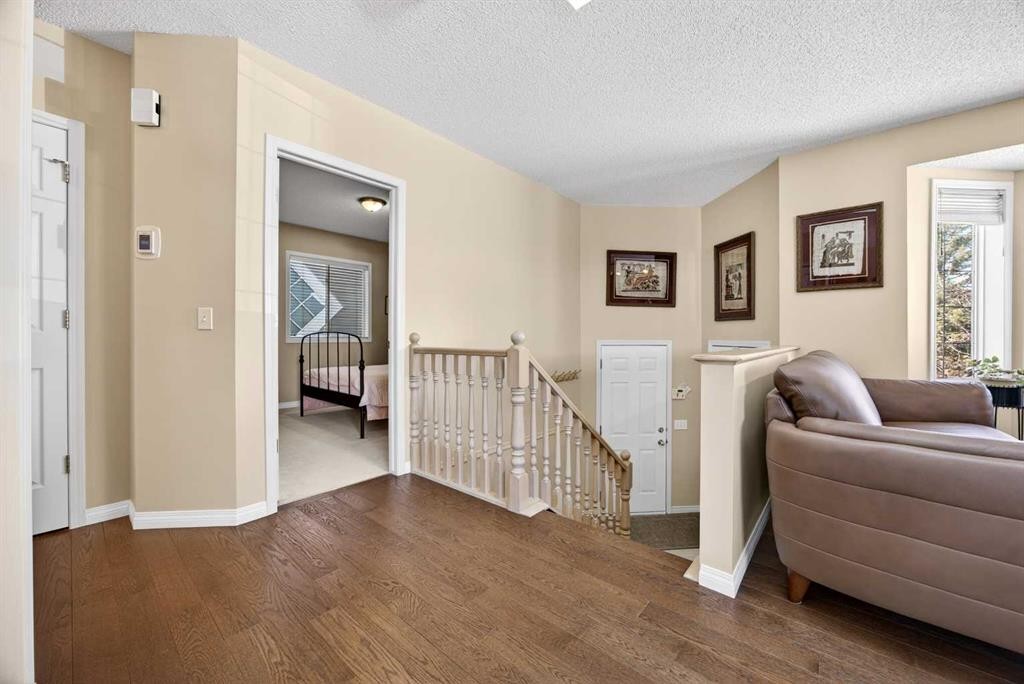 110 Citadel Crest Circle Nw, Calgary, AB - Indoor