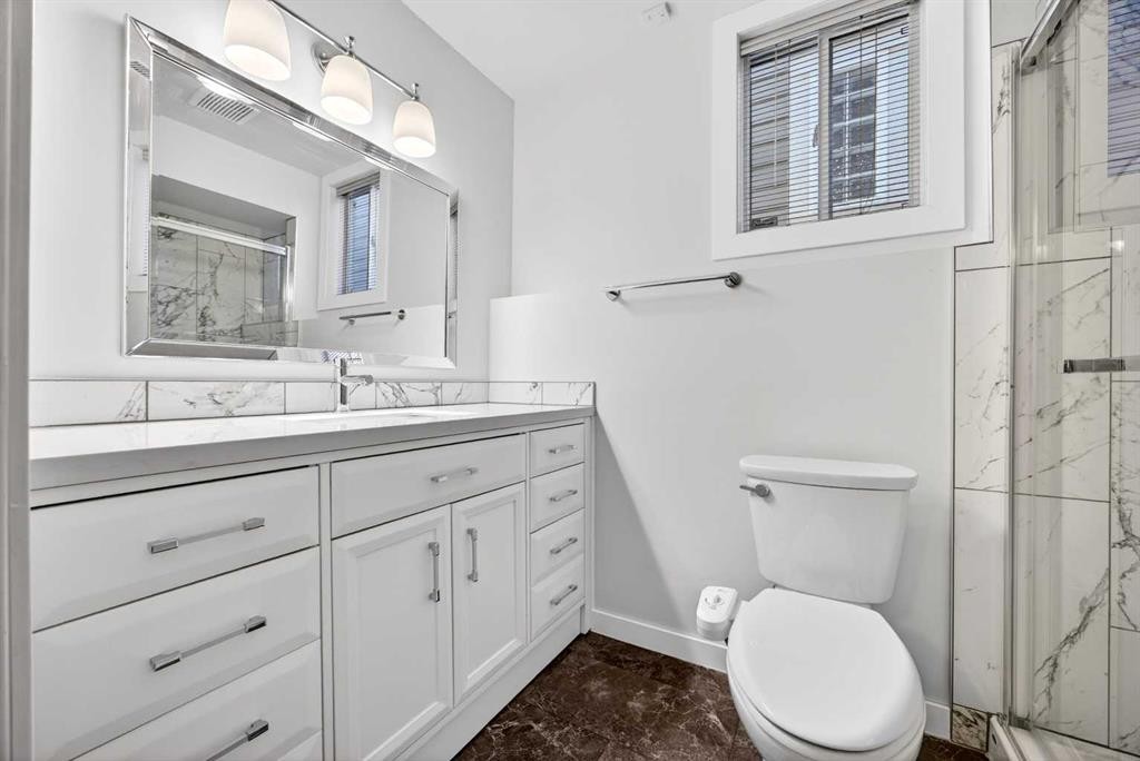 110 Citadel Crest Circle Nw, Calgary, AB - Indoor Photo Showing Bathroom