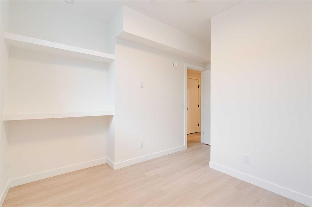 39B Moncton Road Ne, Calgary, AB - Indoor Photo Showing Other Room