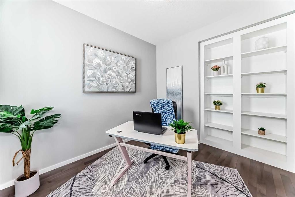 64 Nolancrest Manor Nw, Calgary, AB - Indoor Photo Showing Office