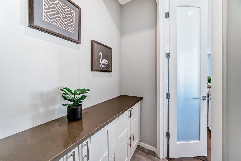 64 Nolancrest Manor Nw, Calgary, AB - Indoor Photo Showing Other Room