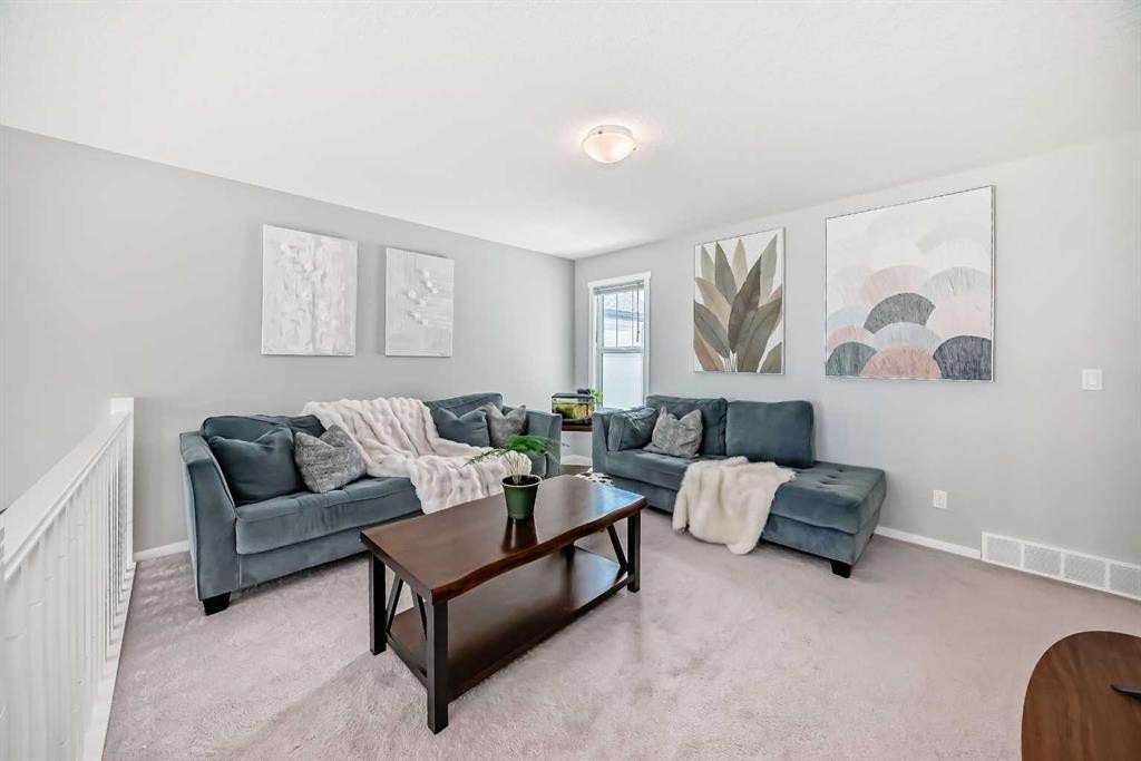 64 Nolancrest Manor Nw, Calgary, AB - Indoor Photo Showing Living Room