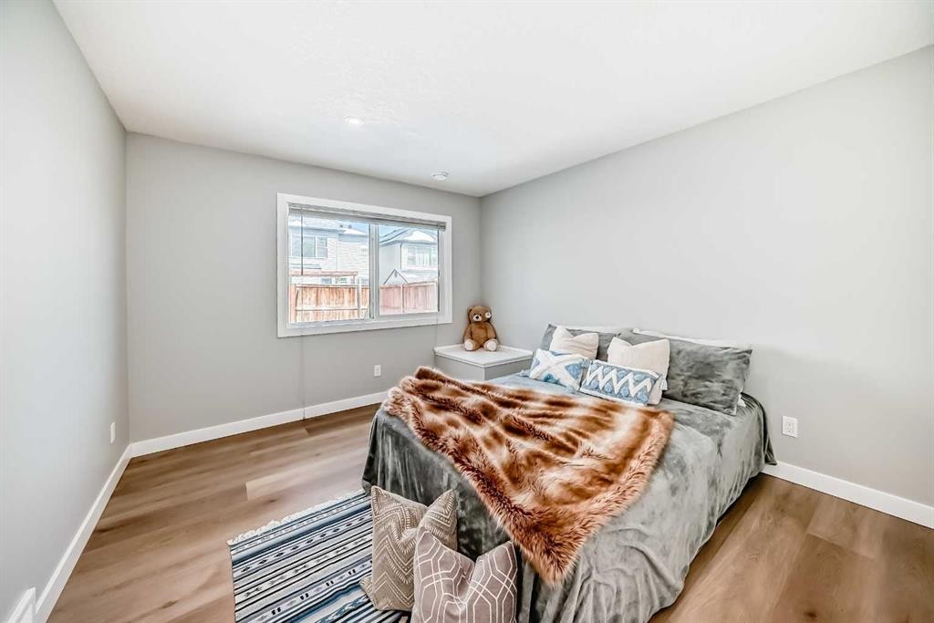 64 Nolancrest Manor Nw, Calgary, AB - Indoor Photo Showing Bedroom
