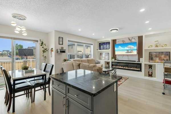 16 Saddletree Close Ne, Calgary, AB - Indoor