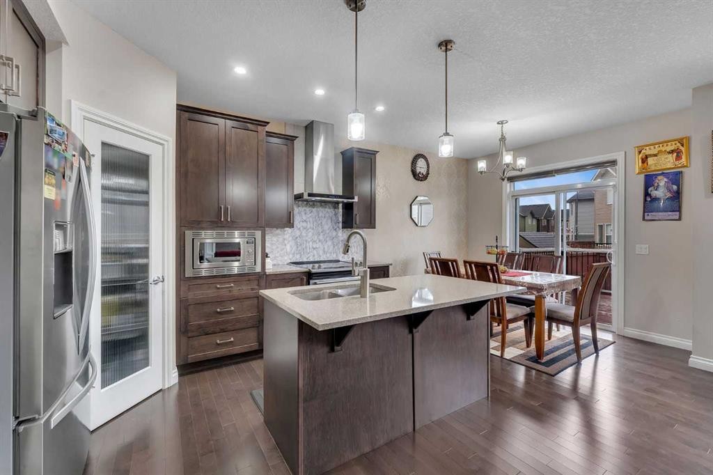 28 Saddlelake Common Ne, Calgary, AB - Indoor Photo Showing Kitchen With Upgraded Kitchen