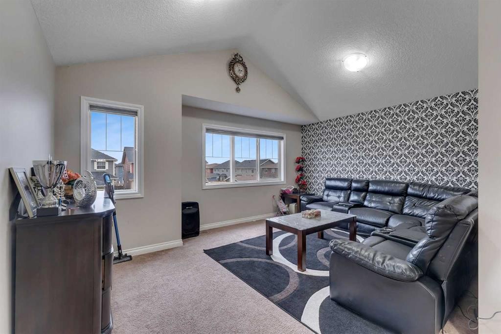 28 Saddlelake Common Ne, Calgary, AB - Indoor