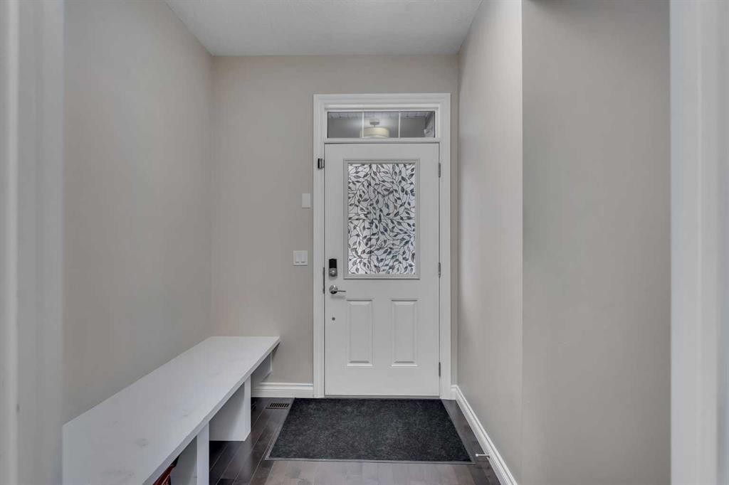 28 Saddlelake Common Ne, Calgary, AB - Indoor Photo Showing Other Room