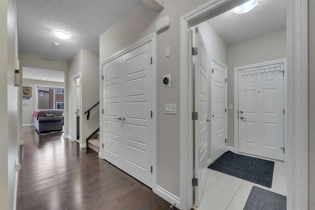 28 Saddlelake Common Ne, Calgary, AB - Indoor Photo Showing Other Room