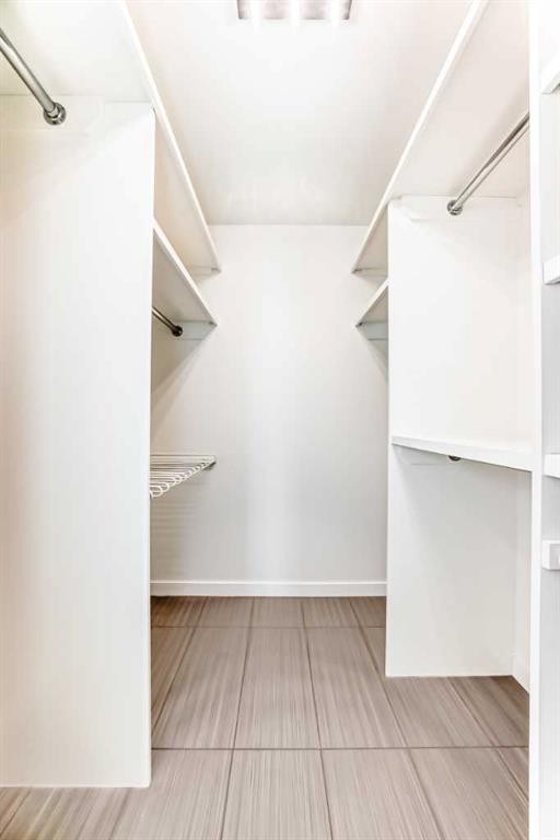 53 Rockhaven Green Nw, Calgary, AB - Indoor With Storage