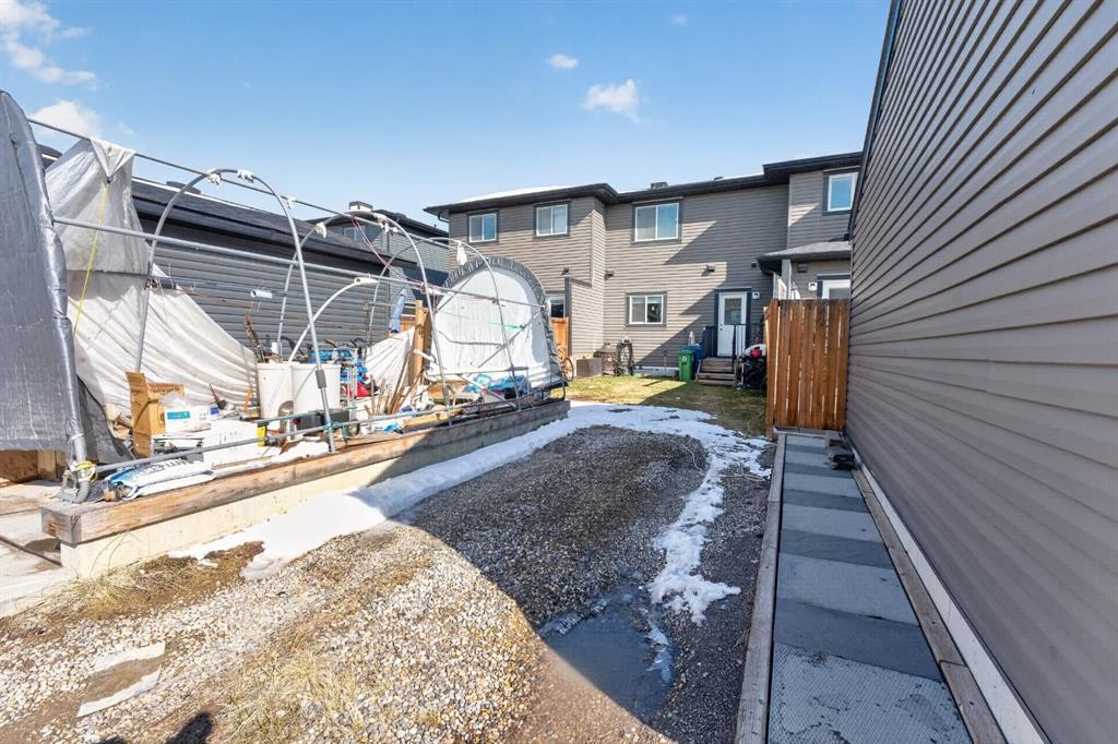 23 Belgian Link, Cochrane, AB - Outdoor With Exterior