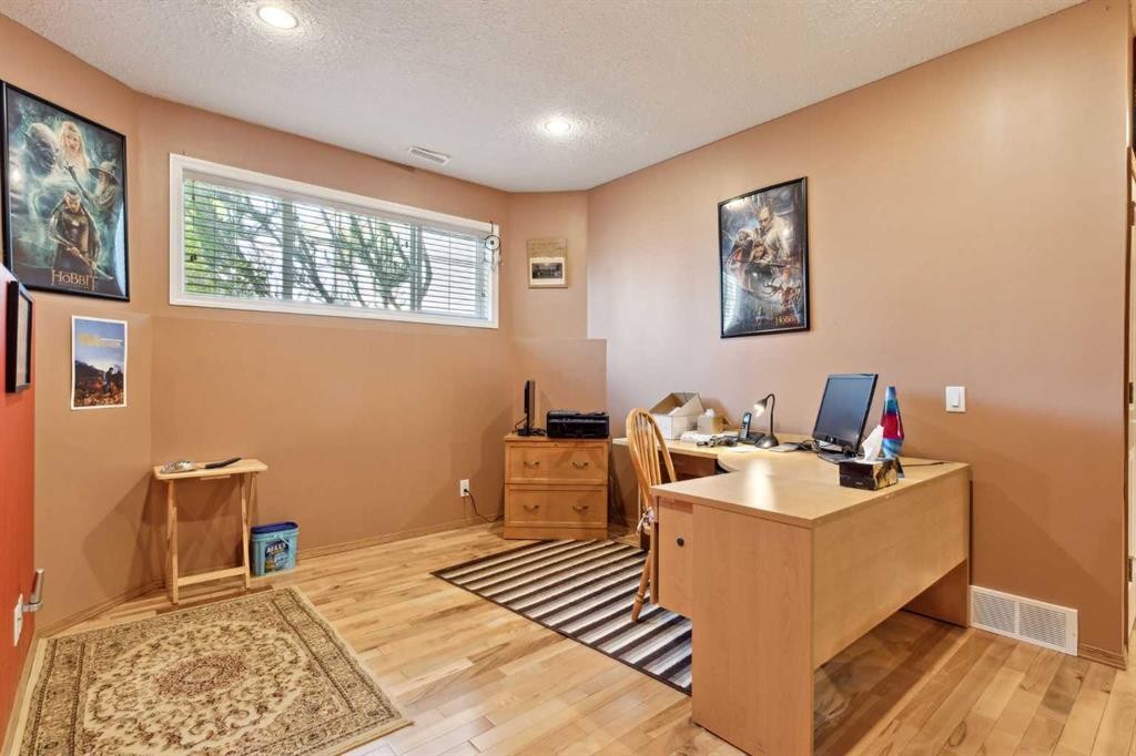 21 Citadel Crest Circle Nw, Calgary, AB - Indoor Photo Showing Office