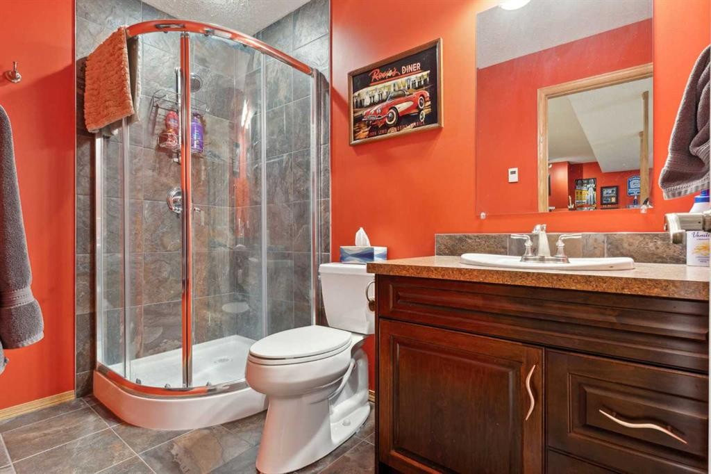 21 Citadel Crest Circle Nw, Calgary, AB - Indoor Photo Showing Bathroom